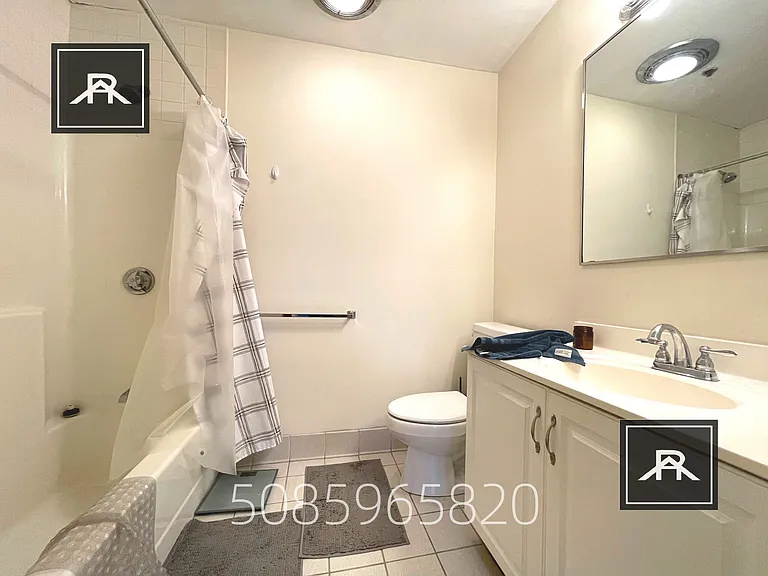 6 Davis Ave #3B — Photo 3