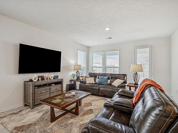 5th image of 41654 Sorrel Spring Ln