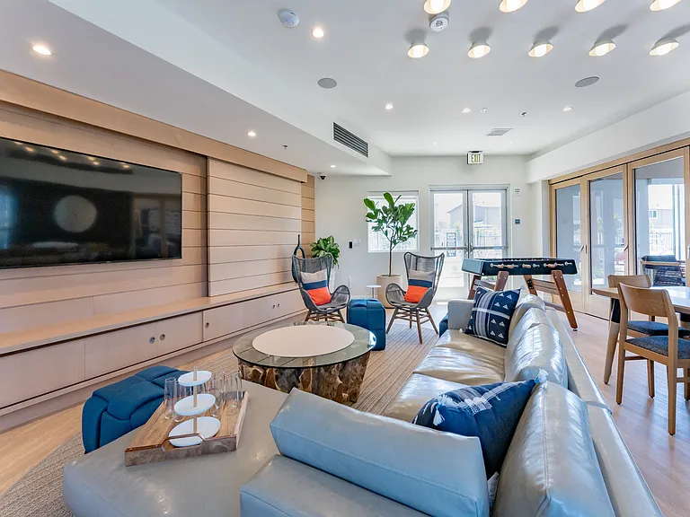 clubhouse seating and tv