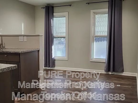 5th image of 1620 SW College Ave APT 1