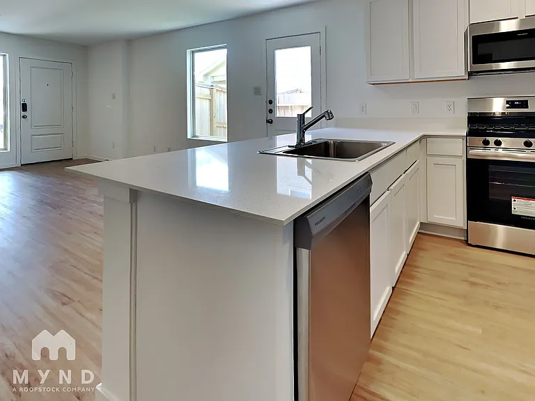 18559 Cepagatti Dr — Photo 6