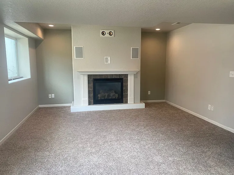 6587 Cambridge Pl — Photo 20