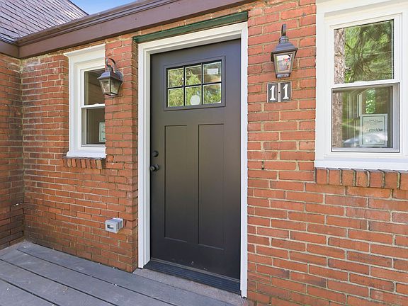 3rd image of 11 Lee Ave