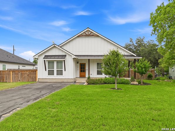 15815 Uvalde St