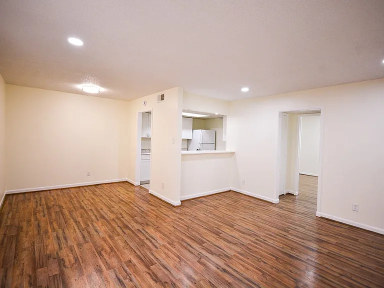 12816 Midway Rd #1067 — Photo 3