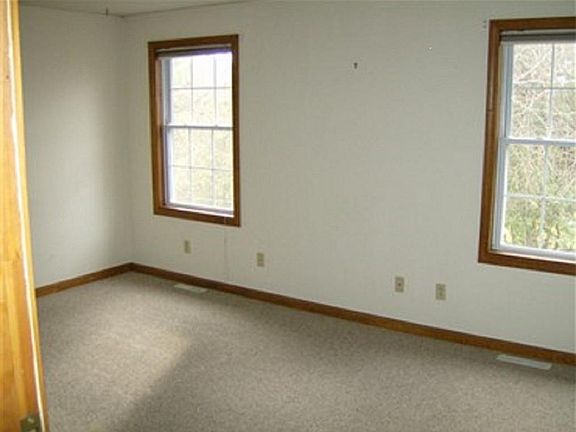 2nd image of 15 Dania Dr