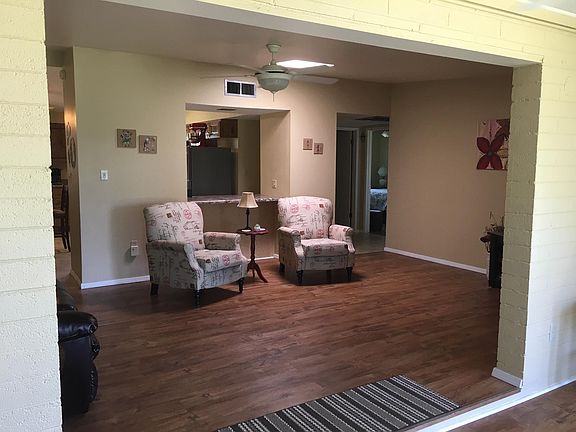 5th image of 10838 W Peoria Ave