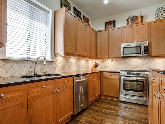 5th image of 4211 Rawlins St Unit 420