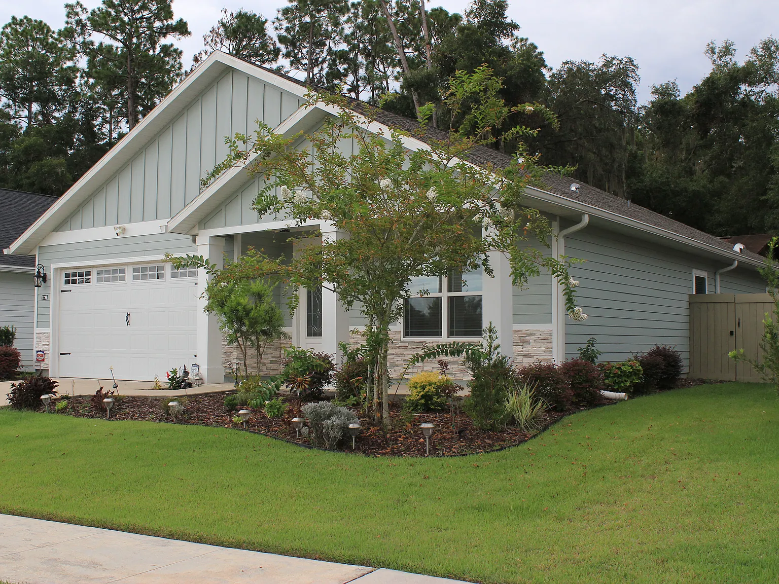 1739 SW 67th Cir — Photo 3