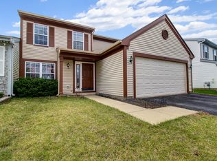 1009 Bugle Ln, Round Lake Beach, IL 60073