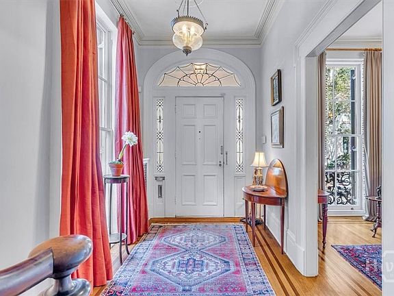 3rd image of 211 E Charlton Street