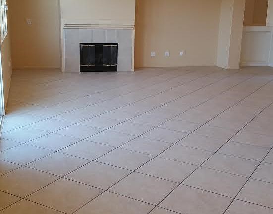 3rd image of 2545 Red Pine St