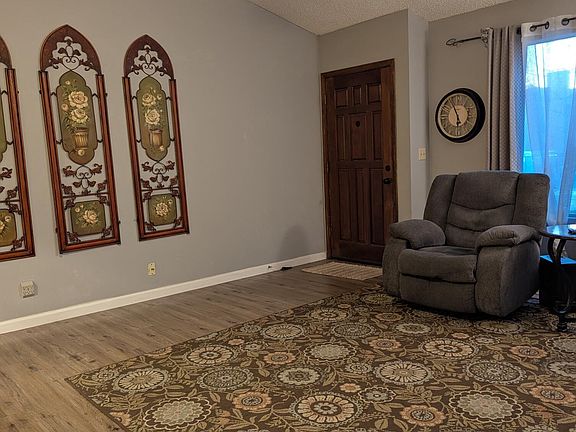 3rd image of 2058 E Harold Avenue