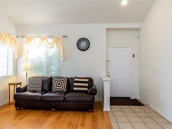 4th image of 8460 Independence Ave