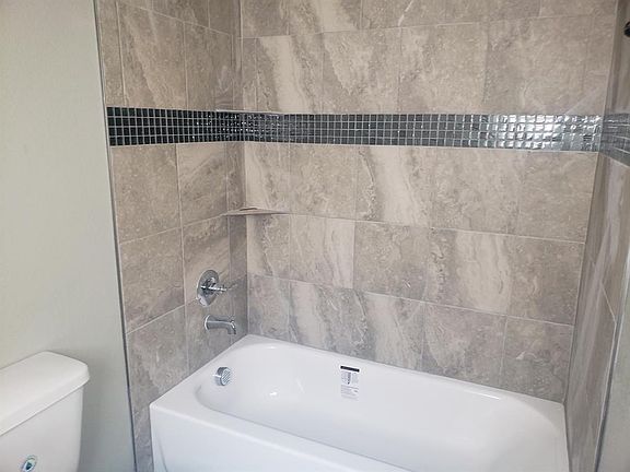 5th image of 3514 Avenue G