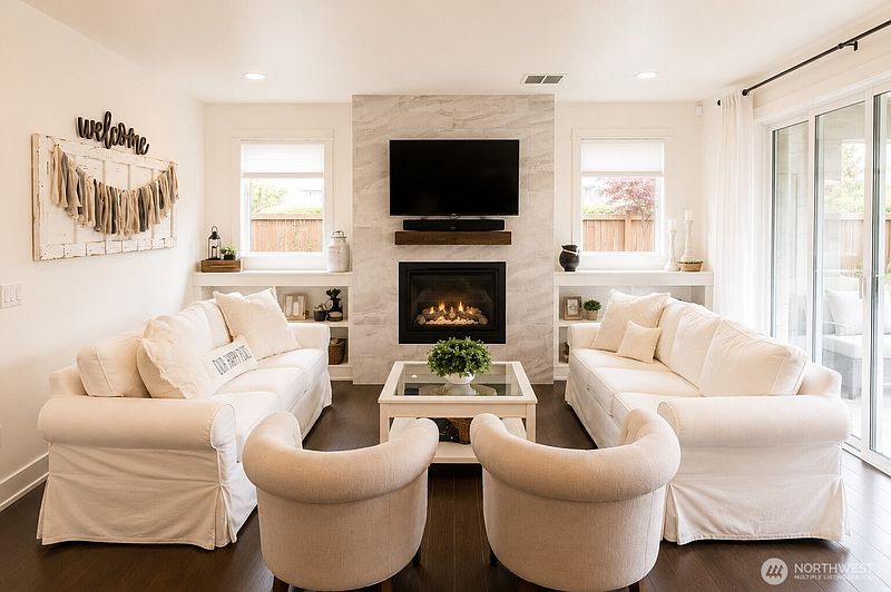 5th image of 3842 Apollo Way