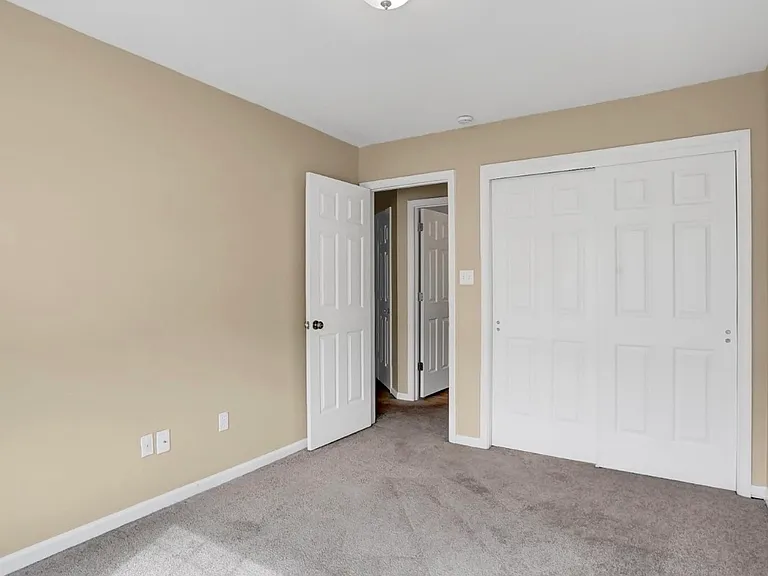 678 Walnut Tree Dr — Photo 18