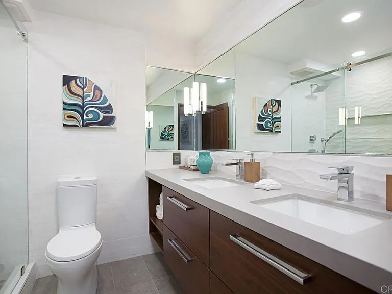 1710 Avenida Del Mundo #807 — Photo 23