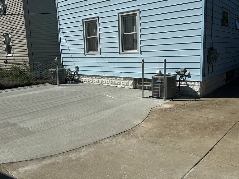 388 Wabash Ave #2 — Photo 10