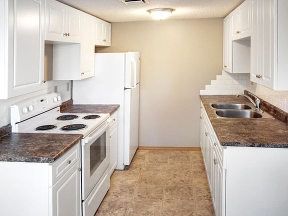 2nd image of 55 Lemoyne Cres W #11