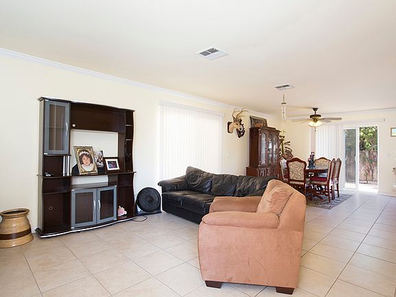 3rd image of 1886 Bluehaven Ct