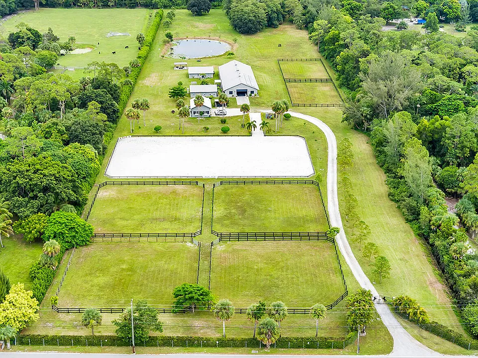 2770 E Rd
