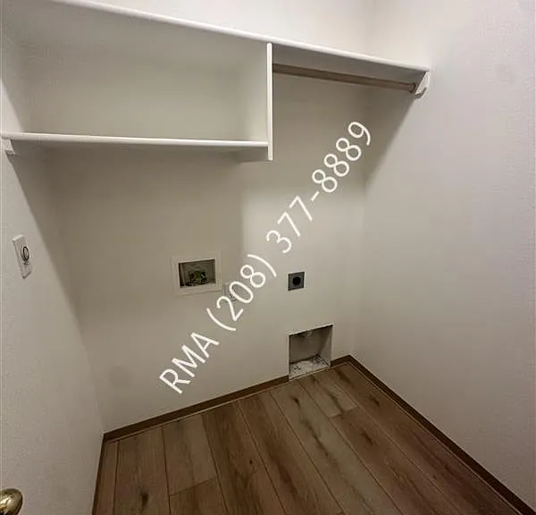 11760 W Kings Canyon St — Photo 10
