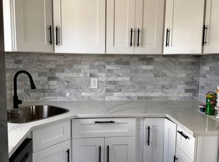 25 Brighton St #3, Providence, RI 02909
