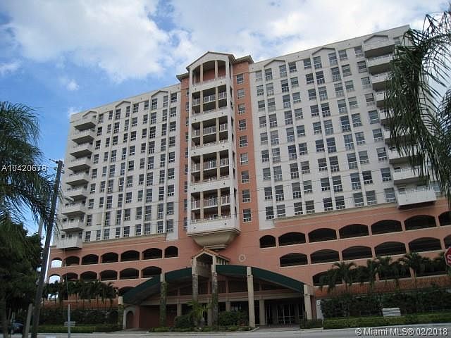 2nd image of 2351 Douglas Rd APT 805