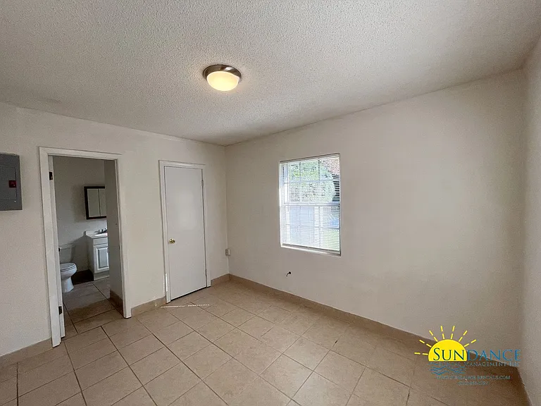 209 Tamarack Ave — Photo 7
