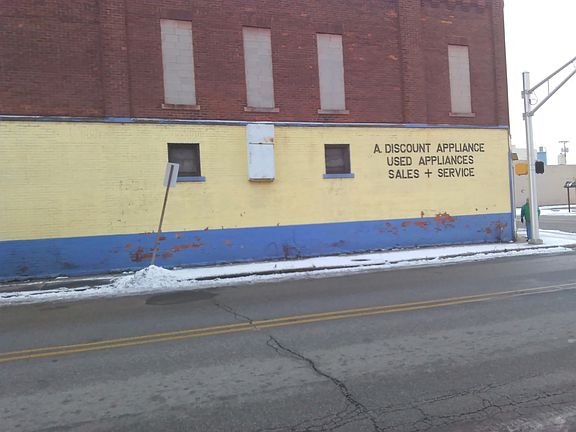 2nd image of 3001 S Washington St