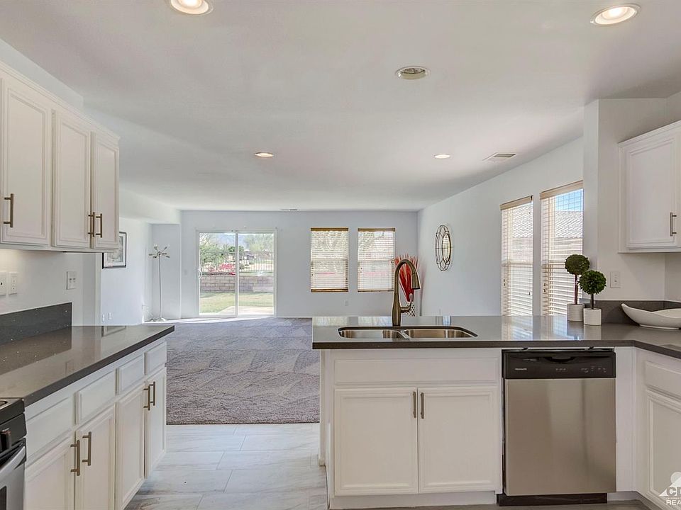 1st image of 41280 Farmer Ct