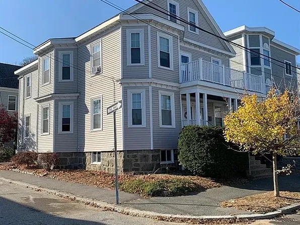 17 Dunlap St #1, Salem, MA 01970
