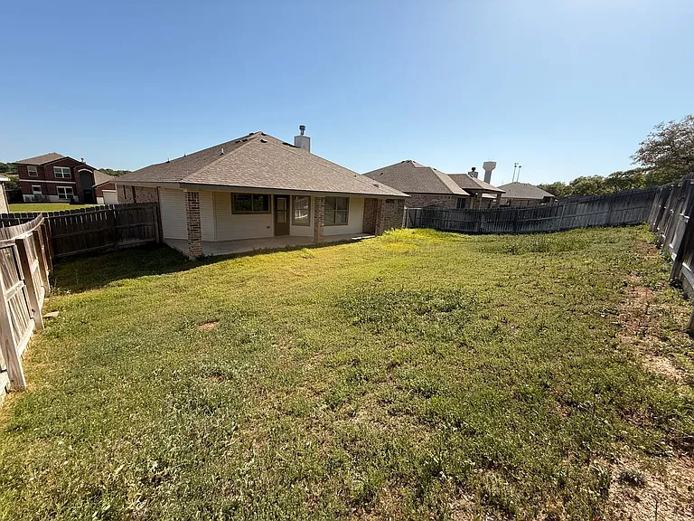 1412 Justice Dr — Photo 23