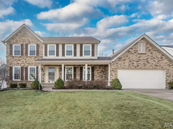 3465 Foxborough Cir, Saint Charles, MO 63301