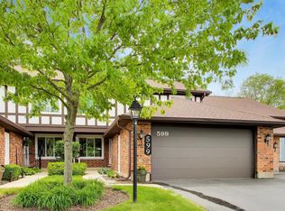599 Saint Andrews Ct, Crystal Lake, IL 60014