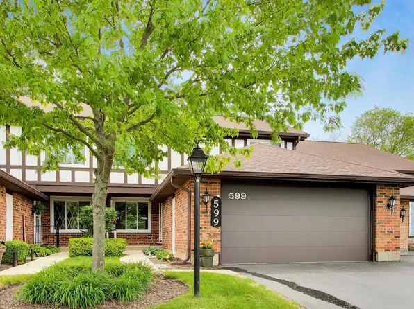 599 Saint Andrews Ct, Crystal Lake, IL 60014