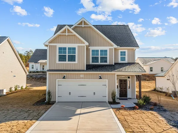 718 Chestoa Trl, Aberdeen, NC 28315