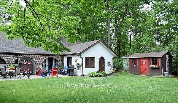 2082 River Rd W — Photo 27