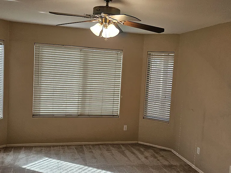 1113 N Agave St — Photo 4