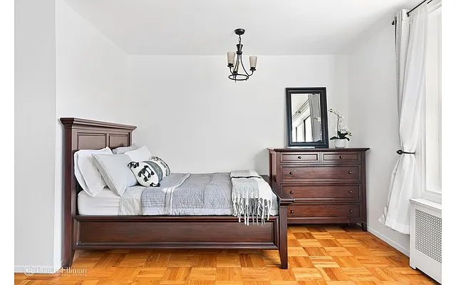 Sold by Douglas Elliman | media 8