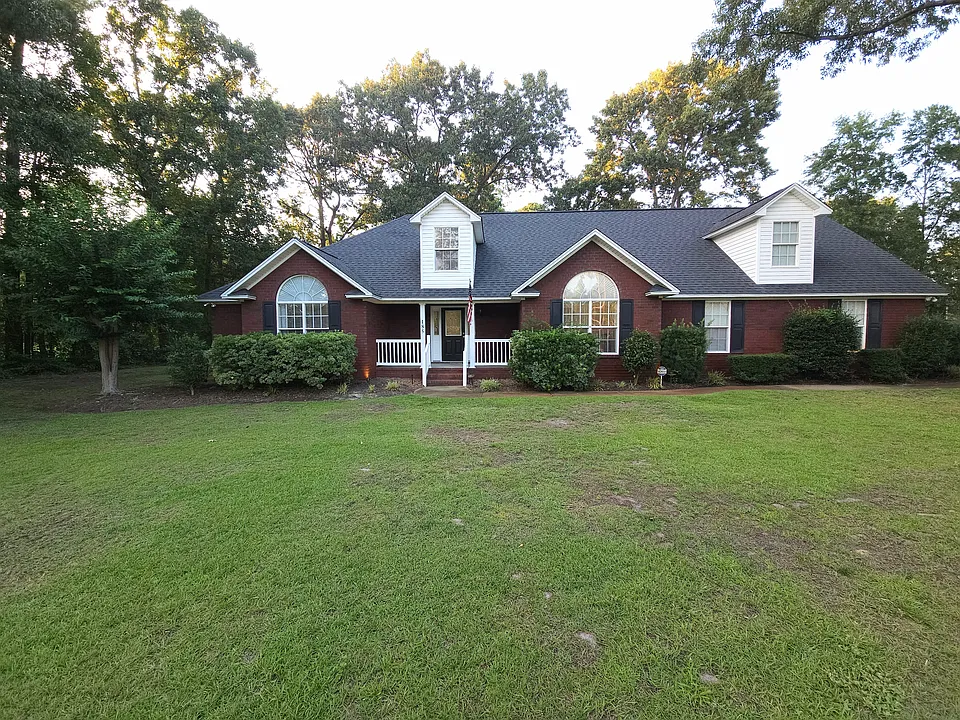 185 Lakewood Dr