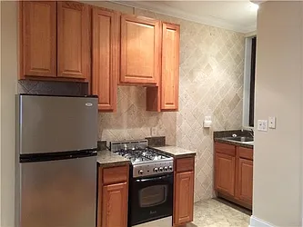 Rented by R New York