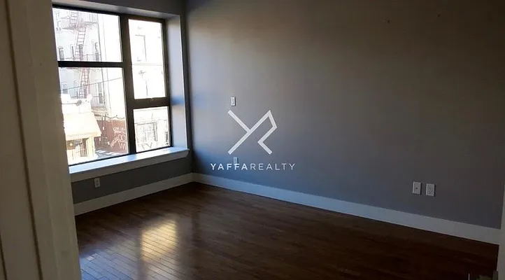 Rented by Yaffa Realty LLC | media 31