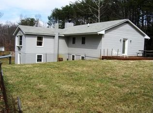 1356 Cutlass Rd, Moneta, VA 24121