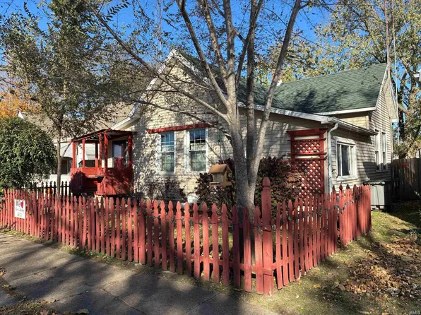 120 E Swartzel Ave, Vincennes, IN 47591