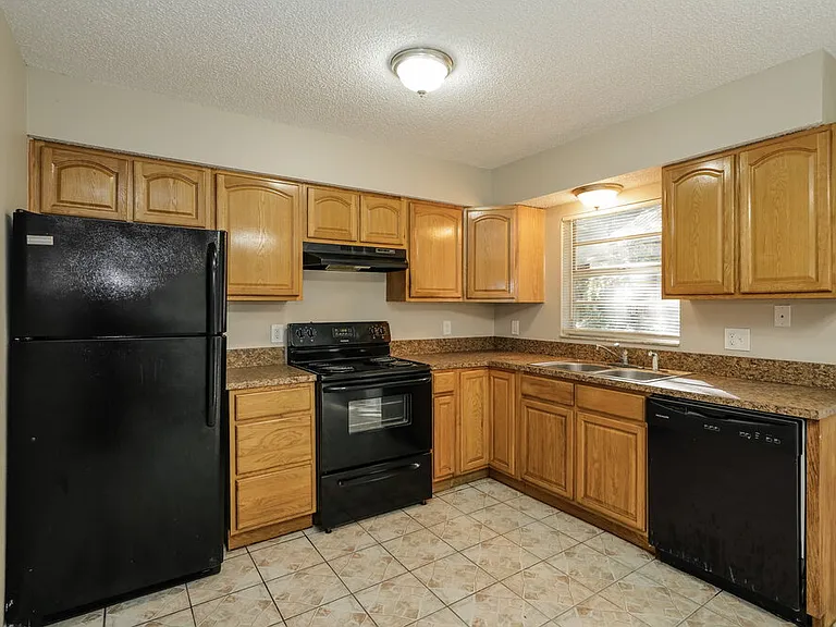 37340 Carter Ave — Photo 8