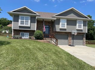 242 SE 141st Rd, Warrensburg, MO 64093