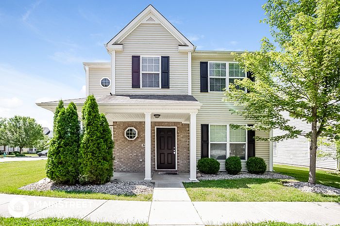 1st image of 3409 Aylesford Ln