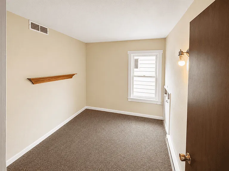 578 Dearborn Ave #1 — Photo 8